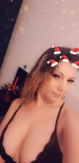 Album by KarlaRose with the username @KarlaRose, who is a star user,  December 23, 2018 at 6:33 PM and the text says 'I wish you  guys  Mery Christmas  kisses Karla'