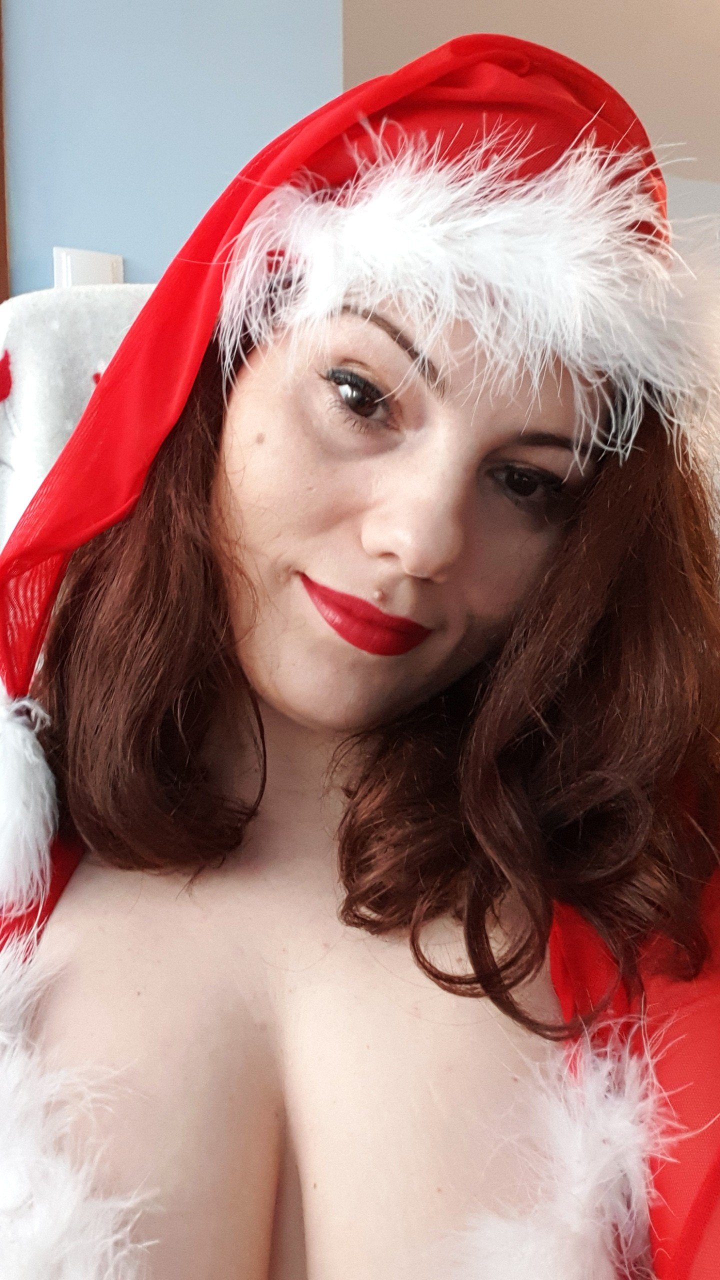 Photo by KarlaRose with the username @KarlaRose, who is a star user,  December 25, 2020 at 11:59 AM. The post is about the topic Christmas is cumming!