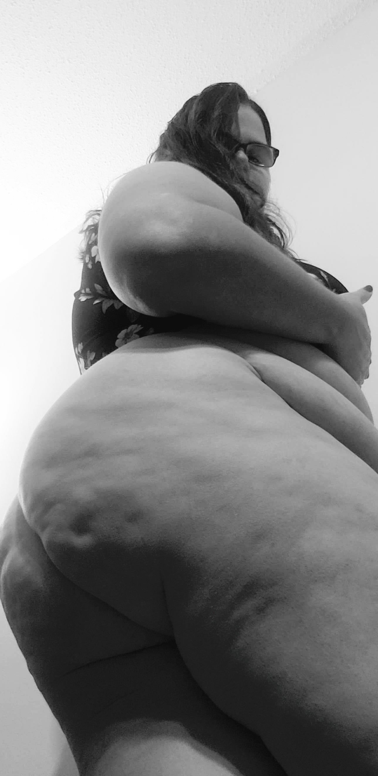 Photo by Hotwife Lexxxi with the username @amateurlexi, who is a verified user,  October 27, 2020 at 12:50 AM. The post is about the topic Sexy BBWs and the text says 'climb this mountain'