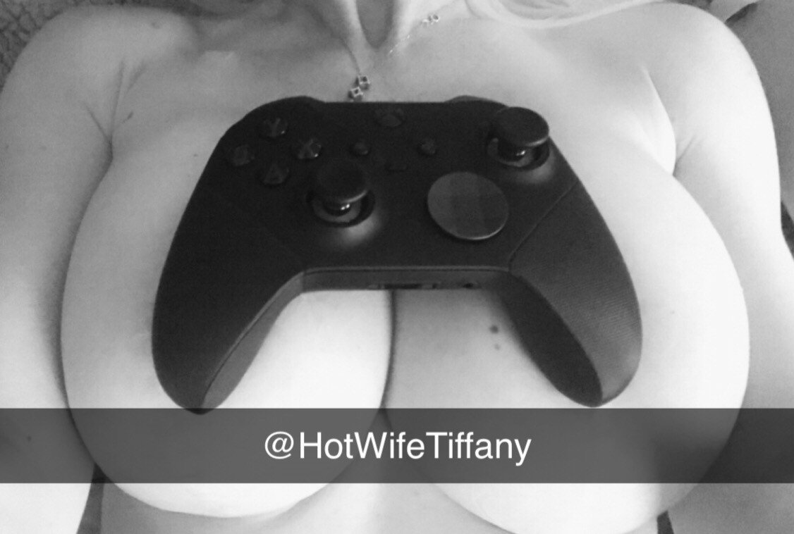 Photo by Hot Wife Tiffany with the username @Hotwifetiffani, who is a verified user,  June 26, 2022 at 11:42 AM. The post is about the topic Amateurs and the text says 'who wants to cum play with me tonight???🎮'