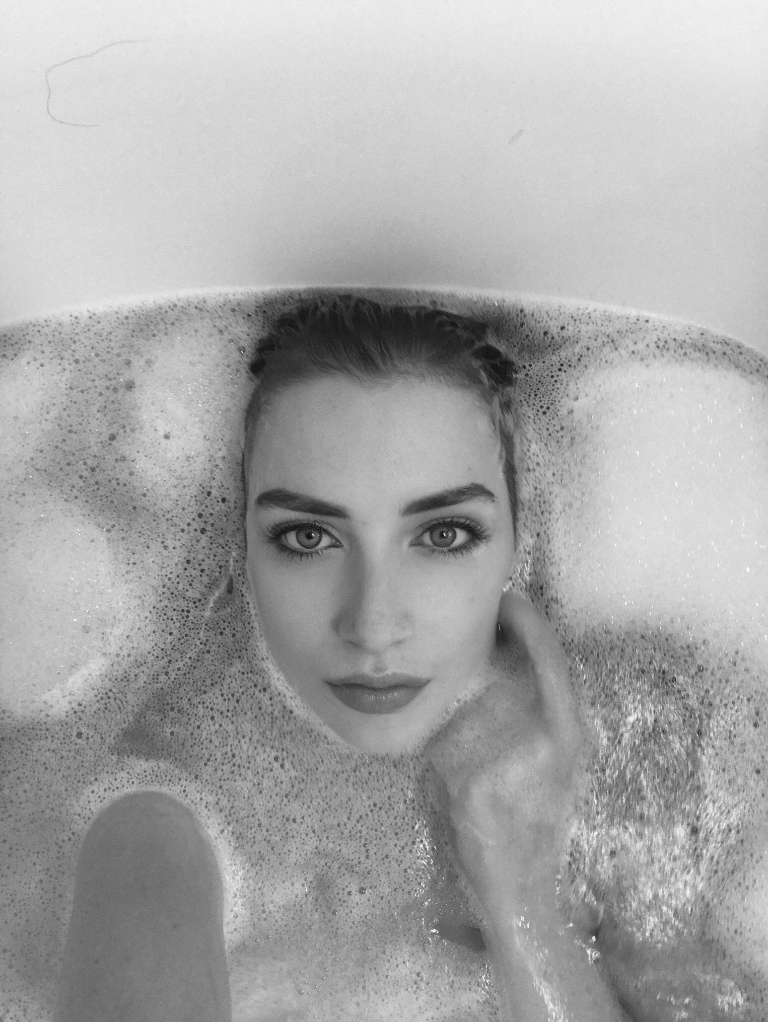 Photo by Elizabeth-xo with the username @Elizabeth-xo,  November 7, 2020 at 11:40 AM. The post is about the topic Bathroom scenes and the text says 'The water feels amazing'
