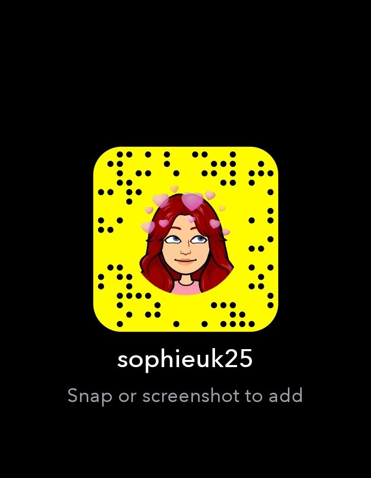 Photo by naughtysophieuk with the username @naughtysophieuk,  November 14, 2020 at 7:41 PM and the text says 'SnapChat Sophieuk25'