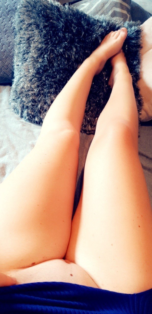 Photo by naughtysophieuk with the username @naughtysophieuk,  February 6, 2021 at 12:27 AM. The post is about the topic Pussy and the text says 'Hey!!!'