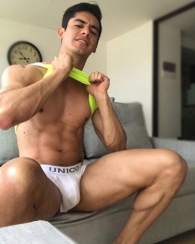 Photo by GayKinky with the username @GayKinky, who is a verified user,  April 25, 2021 at 11:08 PM and the text says '#Bulge'