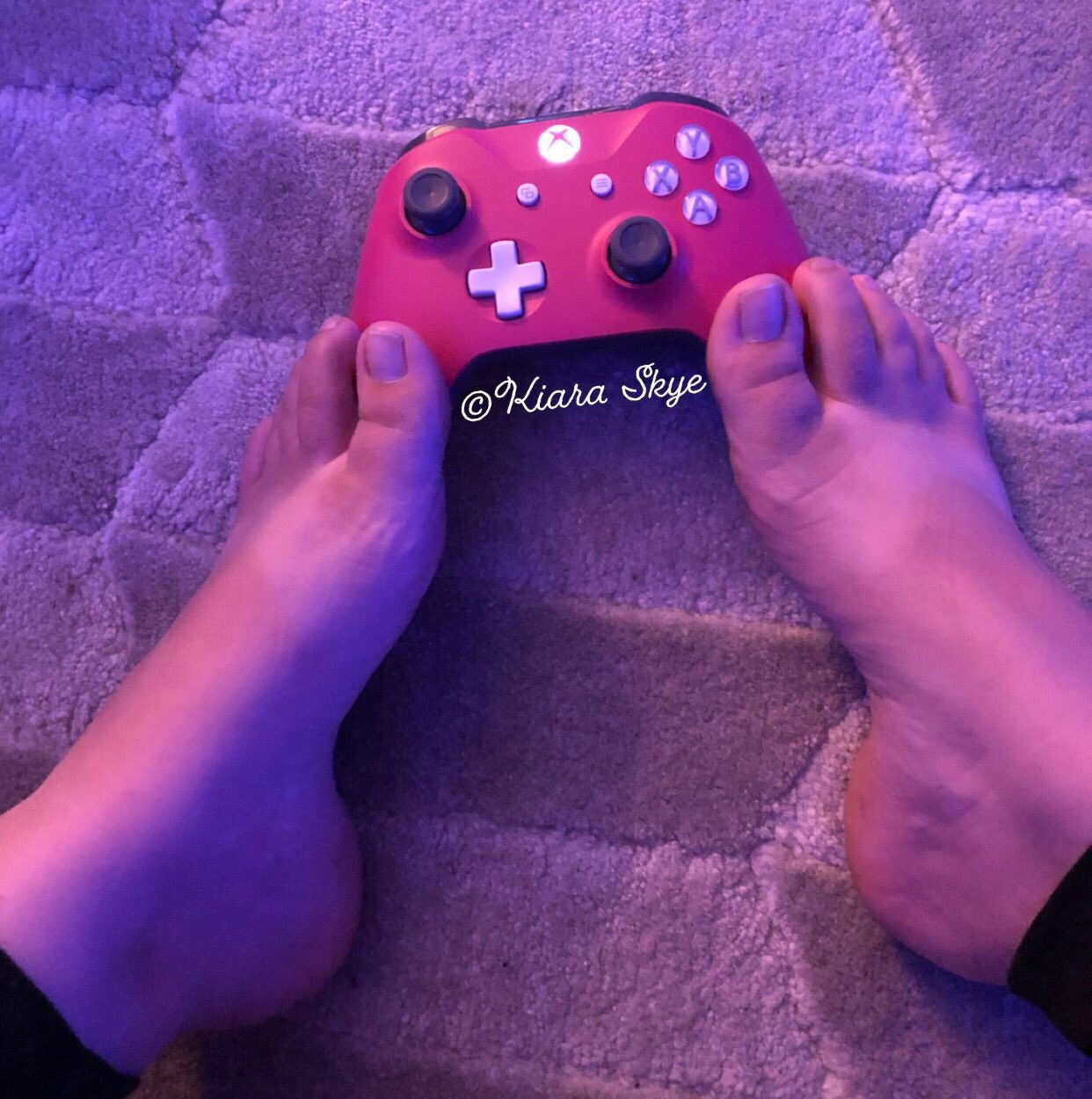 Photo by Kiara Skye with the username @KiaraSkye, who is a star user,  June 30, 2019 at 11:32 PM and the text says 'See the rest of this set on my OF! 💋

HTTPS://ONLYFANS.COM/KITTENKIARACB 

#feet #naturaltoenails #smallfeet #footfetish #footjob #pawg #gamer #nerd #xbox #pedicure #cutetoes #'
