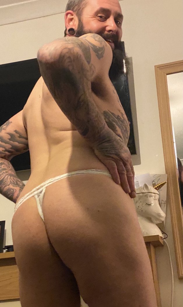 Photo by Inkedexplicit with the username @Inkedexplicit, who is a star user,  April 24, 2021 at 7:36 AM. The post is about the topic Bum fun!