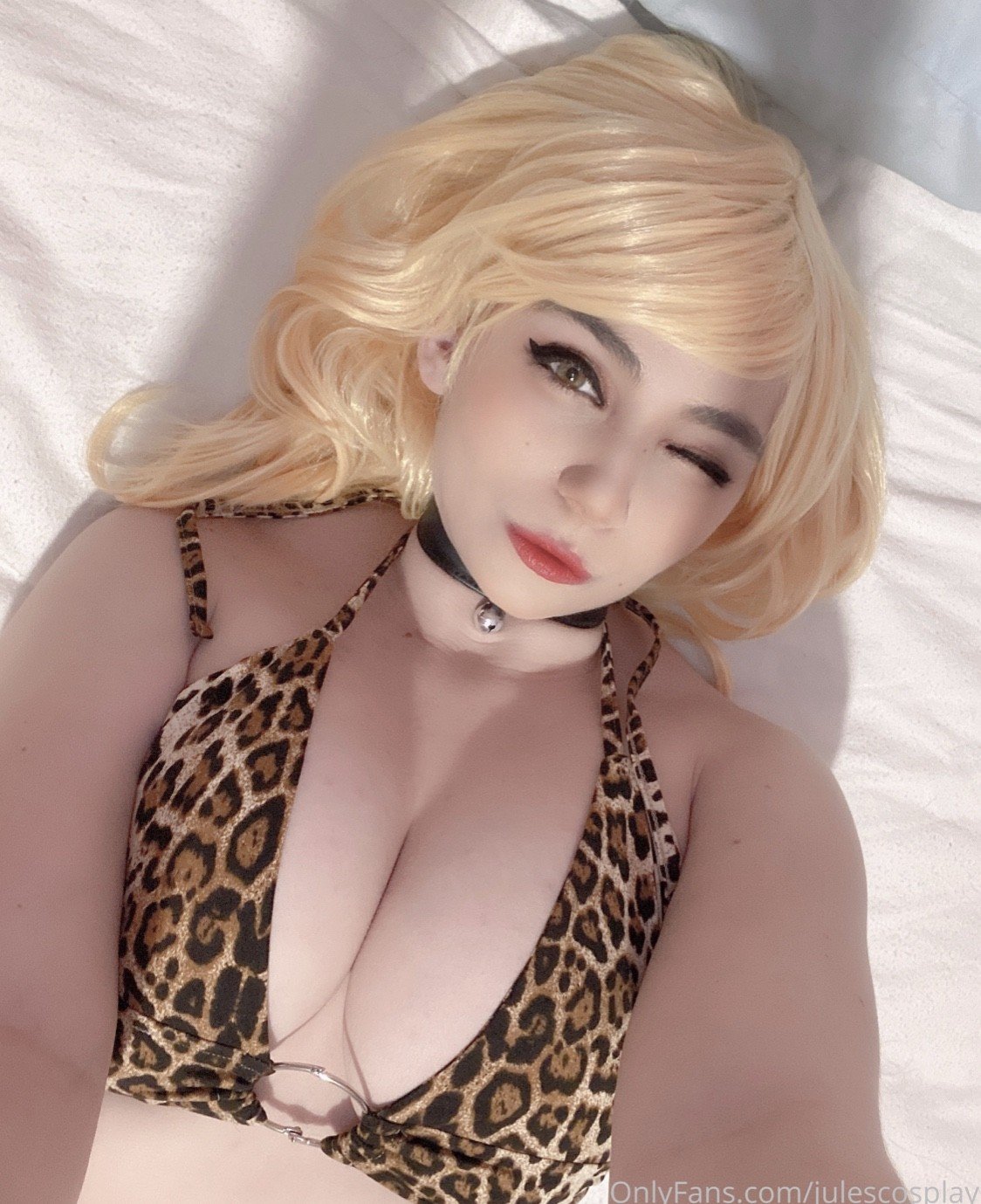 Photo by DeerIntelligent with the username @DeerIntelligent, who is a star user,  October 31, 2020 at 10:09 AM and the text says 'Jessie Huniepop cosplay (Photo uploaded for my pfp)'