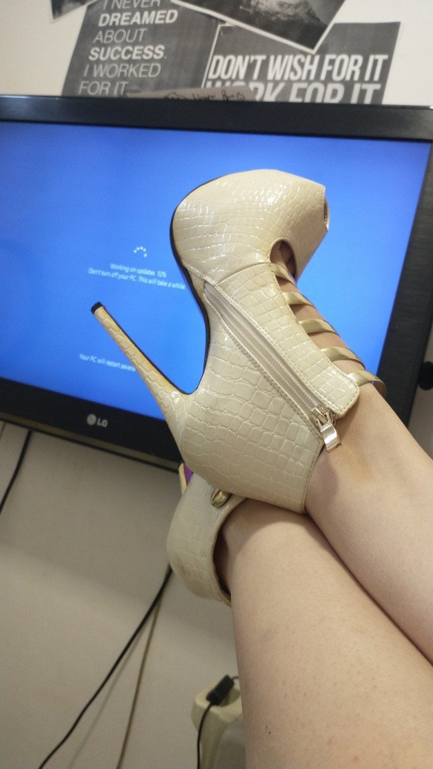 Photo by SweetAndShy with the username @sweetandshy, who is a star user,  February 14, 2021 at 1:35 PM. The post is about the topic Girls with High Heels and the text says 'while wait computer update ;) 
Online soon on Skyprivate (button in bio)
#skyprivate #heels #sexy #nsfw #young #tease'