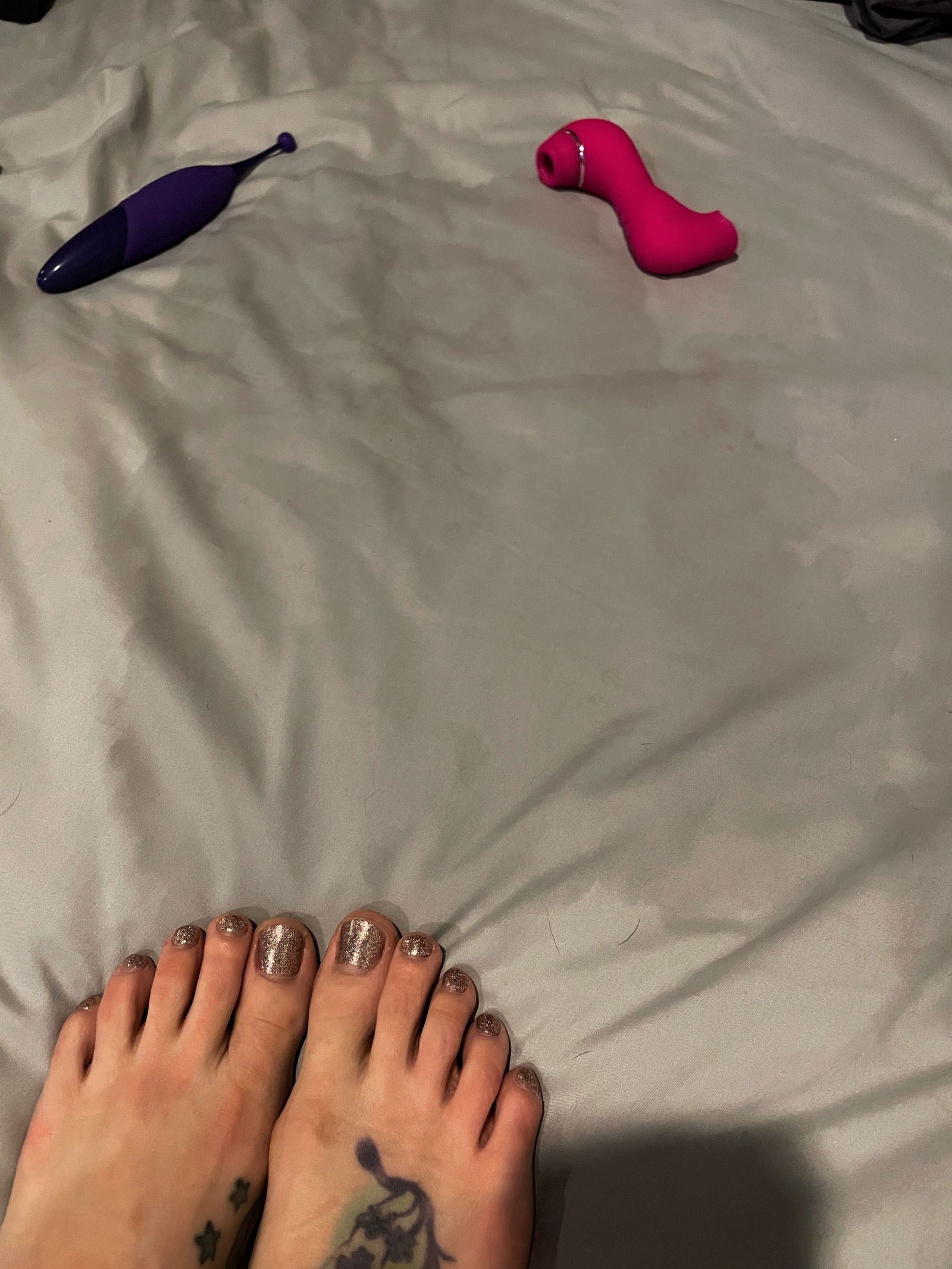 Photo by avafrostxxx with the username @avafrostxxx, who is a star user,  December 3, 2020 at 6:58 AM. The post is about the topic Female Masturbation and the text says 'Got some new toys today💦😍'