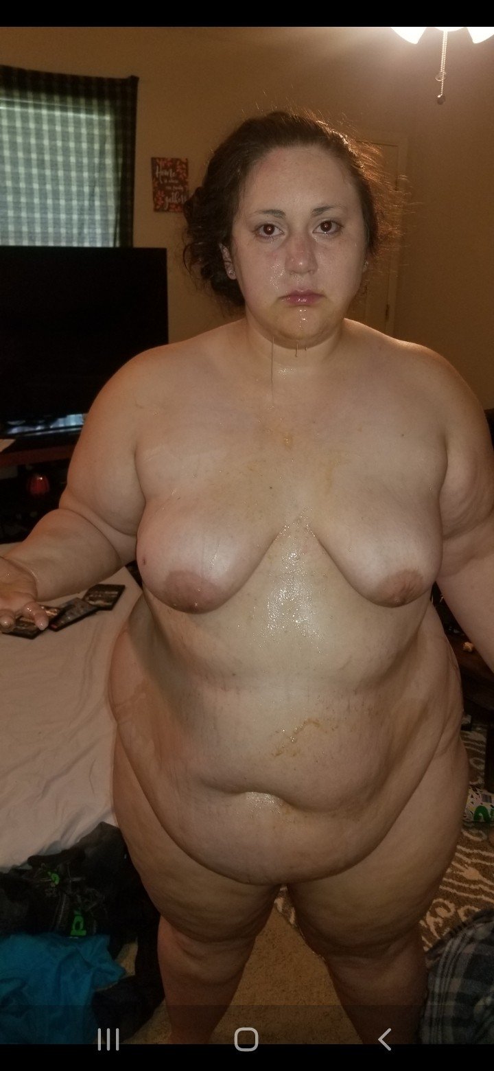 Photo by Exposer5150 with the username @Exposer5150,  November 12, 2020 at 11:31 PM. The post is about the topic Exposing and the text says 'Exposed Fat Whore Olivia for humiliation and Reposting'