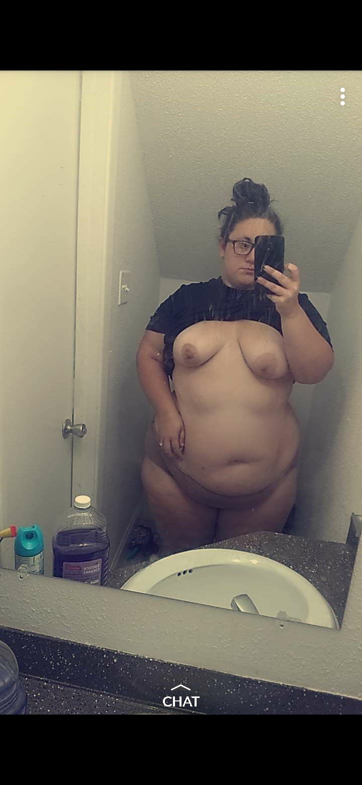Photo by Exposer5150 with the username @Exposer5150,  November 12, 2020 at 11:31 PM. The post is about the topic Exposing and the text says 'Exposed Fat Whore Olivia for humiliation and Reposting'