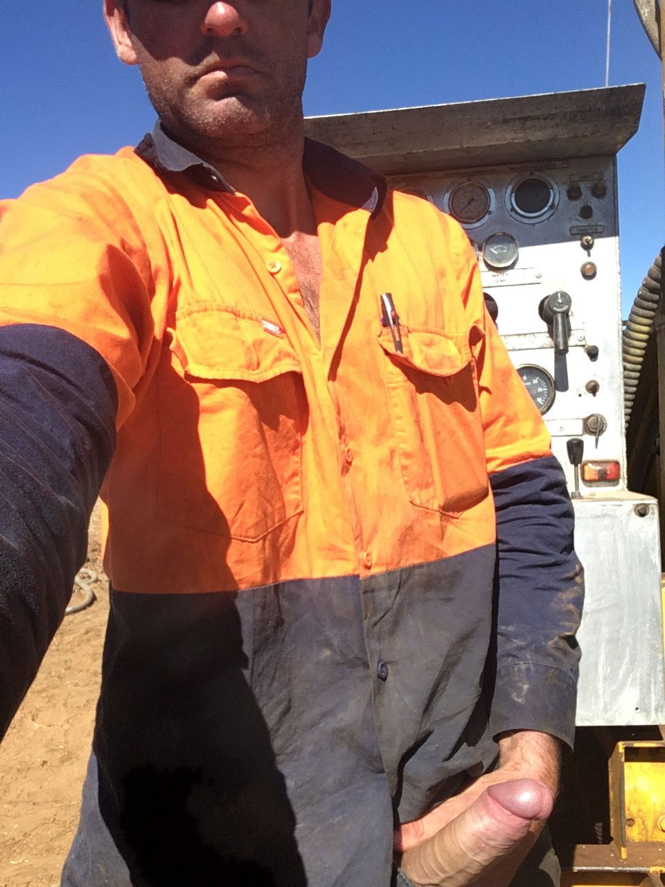 Photo by drillaboy with the username @drillaboy,  November 14, 2020 at 7:56 PM. The post is about the topic Gay and the text says 'Drillin away in the NT and Qld. Working on the rigs makes ya horny ;)'