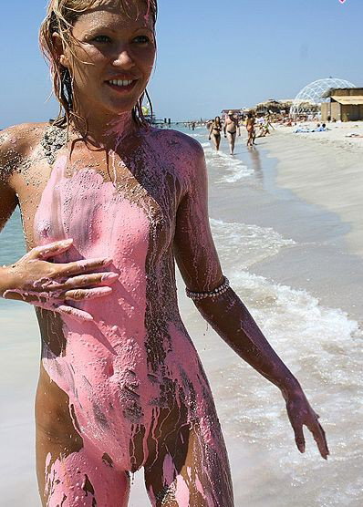Photo by Tindo Naturist with the username @tindonaturist, who is a verified user,  December 15, 2018 at 3:06 AM. The post is about the topic Nudists and Naturists and the text says 'In the pink'