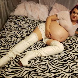 Explore the Post by playfulkitten with the username @playfulkitten, posted on April 27, 2021 and the text says 'who doesn't love to see a pregnant woman?'
