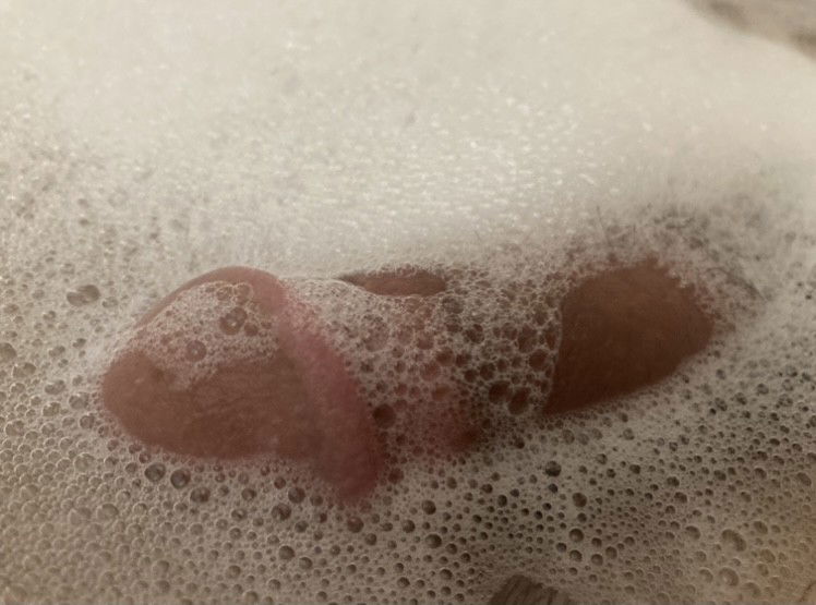 Album by PersonalFootprint with the username @PersonalFootprint,  December 27, 2020 at 8:58 AM. The post is about the topic Real Couples and the text says 'the hot water activates my bloodflow amd sends it through my dick, burst after burst of energy rushing through my shaft


#Bath #dick #masterbate #jerkoff #hard #soap #wet'