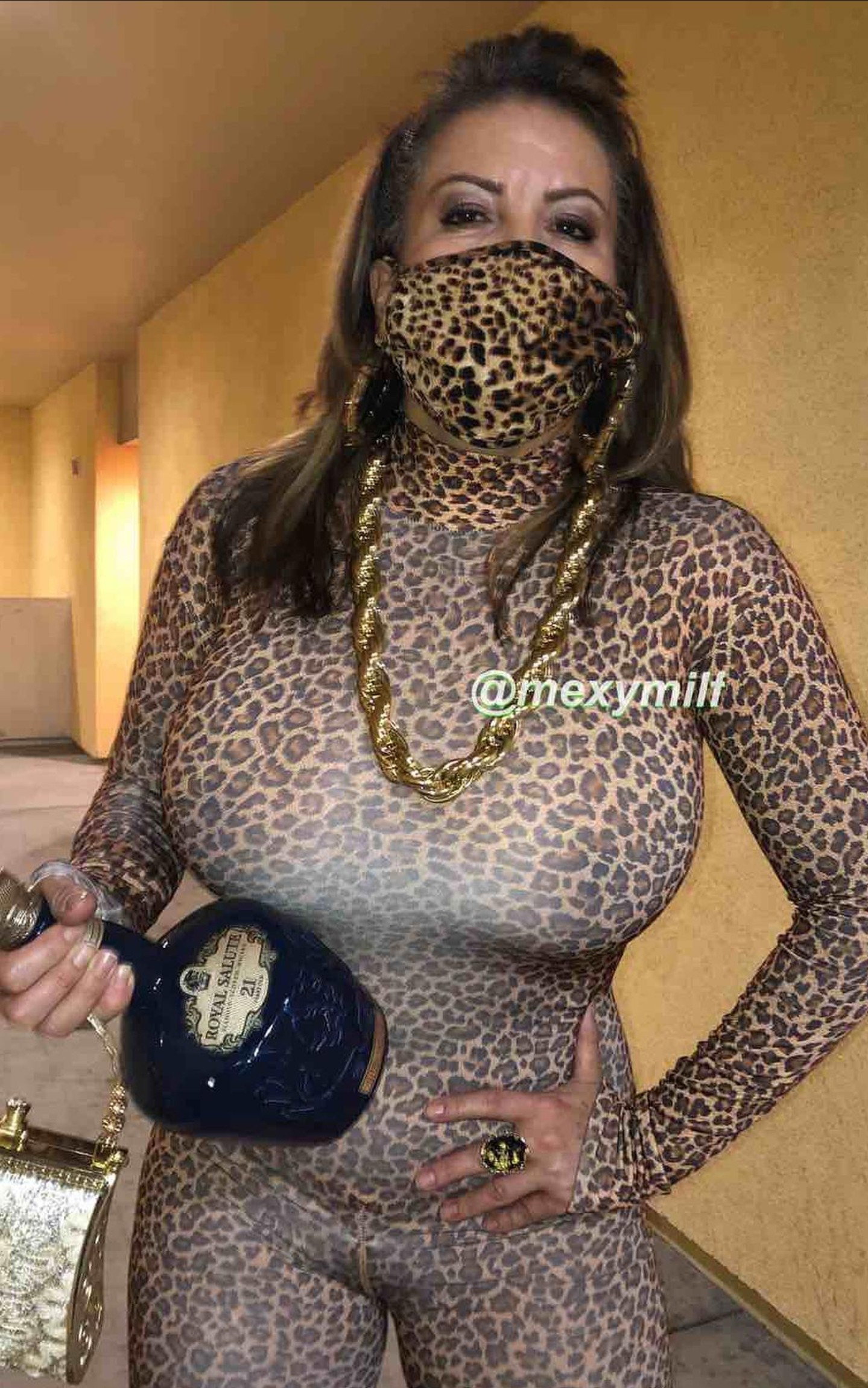 Watch the Photo by hateispride299442 with the username @hateispride299442, posted on November 28, 2020. The post is about the topic Aunt/nephew. and the text says 'found this gem @mexymilf no disrespect to her sensual vibes'
