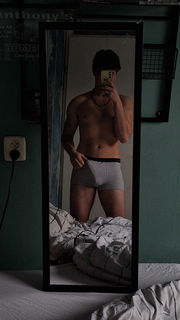 Photo by Sinner's sanctuary with the username @HornyTony2001,  January 1, 2024 at 9:25 PM. The post is about the topic Amateur selfies and the text says 'hello there! #bulge #straight'