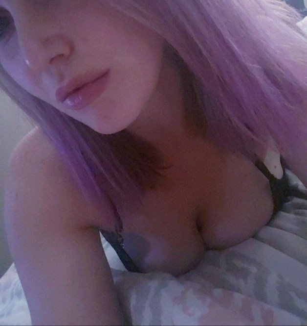 Photo by Purplexity with the username @Purplexity, who is a star user,  March 1, 2021 at 3:35 AM and the text says '#sunday funday #sharesome #justme #me #selfie #lips'