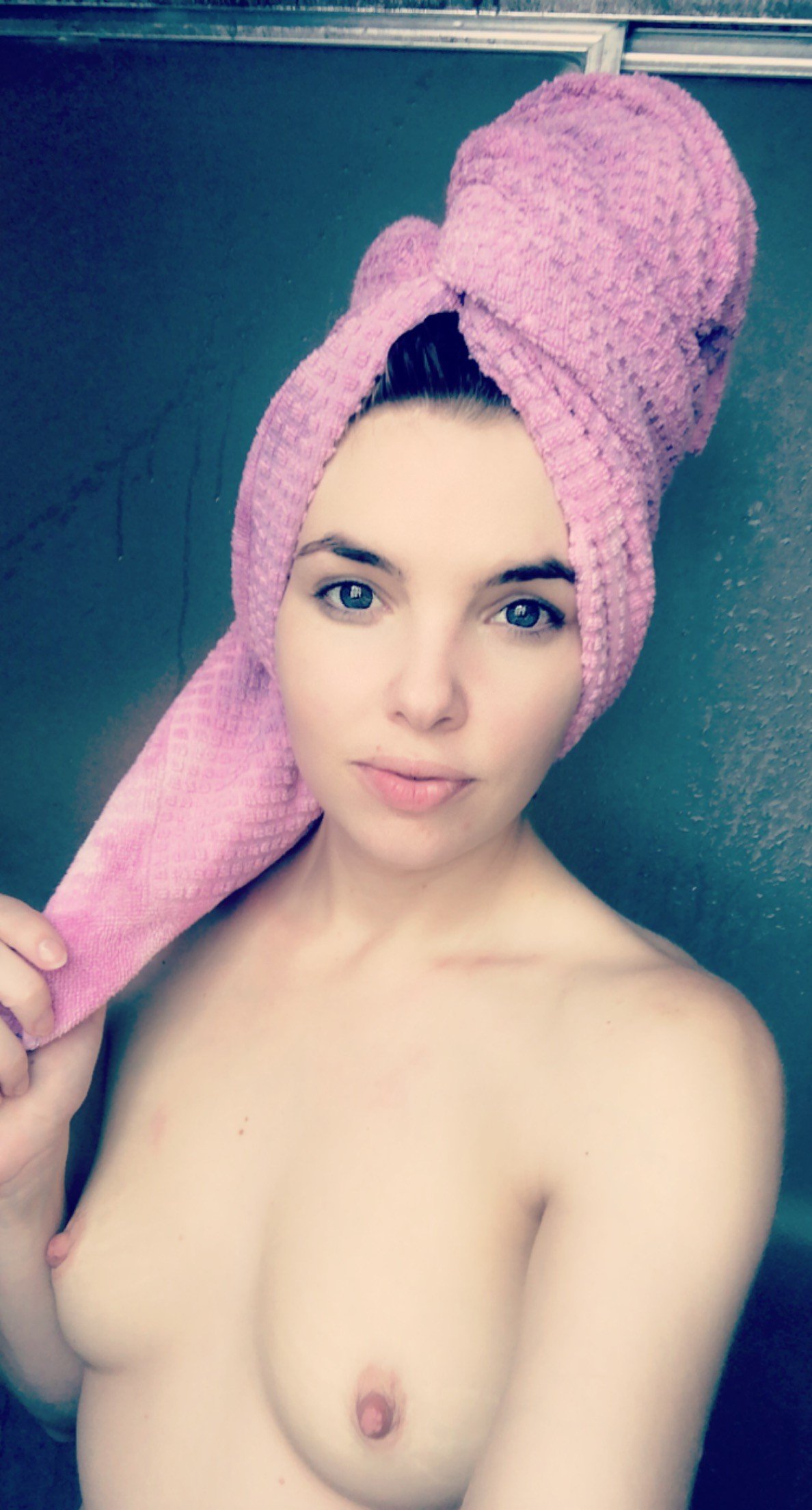 Photo by MagnoliaJames with the username @MagnoliaJames, who is a star user,  December 5, 2020 at 3:12 PM and the text says 'Happy Saturday!! #Shower #Smalltitties'