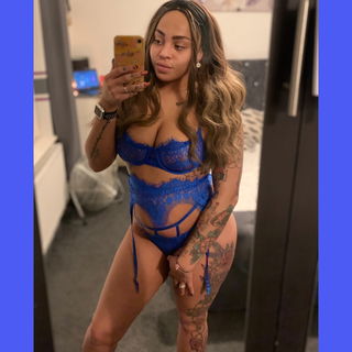 Photo by brownbooty1994 with the username @brownbooty1994,  December 17, 2020 at 11:59 PM. The post is about the topic Amateurs and the text says 'blue😍'