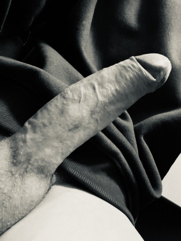 Photo by AsU121 with the username @AsU121,  October 19, 2023 at 2:27 PM and the text says '#dick
#bigdick
#sex'
