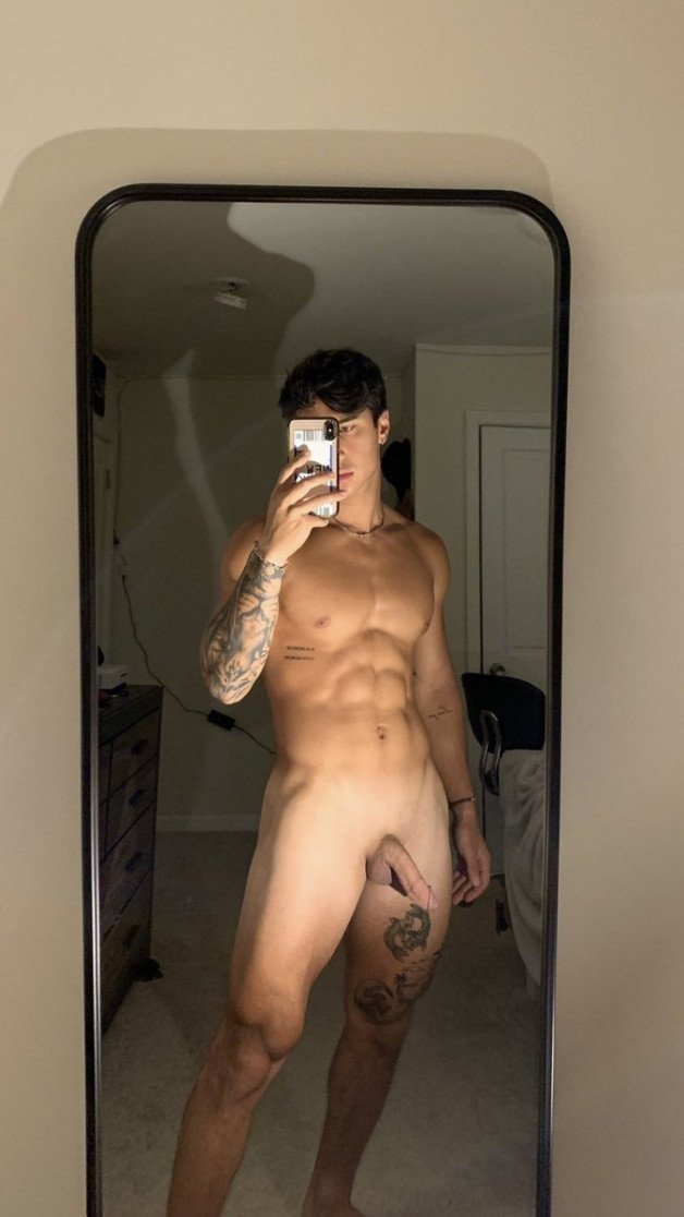 Photo by LeFoutre with the username @LeFoutre,  February 7, 2021 at 9:32 PM. The post is about the topic Tattooed Naked Men
