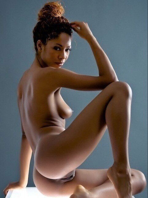 Photo by Vulcan19 with the username @Vulcan19,  November 5, 2023 at 10:22 PM. The post is about the topic Ebony Models