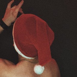 Photo by SilentGay with the username @SilentGay,  December 8, 2021 at 9:56 PM. The post is about the topic Gay and the text says 'let me be your christmasbuddy 💕🎅🏼'