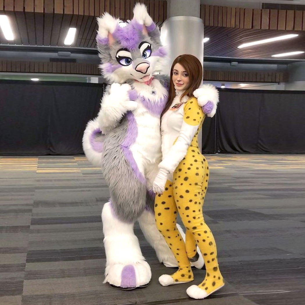 Photo by Sweetwt07 with the username @Sweetwt07,  January 12, 2021 at 3:40 PM. The post is about the topic Furry girls