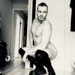 Photo by Axel Abysse with the username @axelabysse, who is a brand user,  March 6, 2021 at 3:15 AM. The post is about the topic My hole is my curse and the text says 'Toot or boots ?'