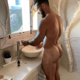 Photo by Cum Fagtory with the username @cumfagtory,  November 19, 2021 at 10:16 PM. The post is about the topic Gay and the text says '#thick #daddy #gay #hairy #muscular #butt #ass'