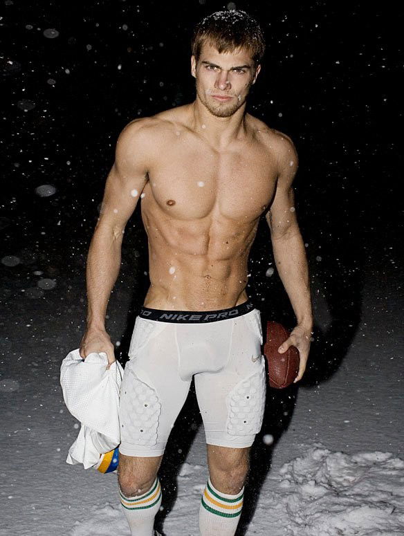 Photo by Privatemale with the username @Privatemale,  August 10, 2011 at 7:55 PM and the text says 'undiesaddiction:

SPANDEX
FOLLOW  UNDIESADDICTION  on  FACEBOOK  and  TWITTER #spandex  #snow  #football  #nike'