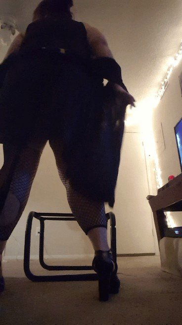 Photo by Deviant Destructions with the username @deviantdestructions, who is a verified user,  June 18, 2022 at 5:53 AM. The post is about the topic Homemade amateur and the text says '#bbw, #bigbooty, #fatass, #fishnets, #thicc, #voluptuous, #realcouple, #oc, #homemade, #amateur, #thongs, #shakingass, #teasing, #gifs, #heels'