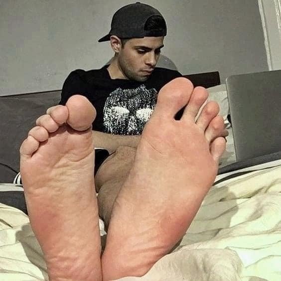 Photo by notbutterguy with the username @notbutterguy,  February 1, 2024 at 4:18 PM. The post is about the topic Boys soles