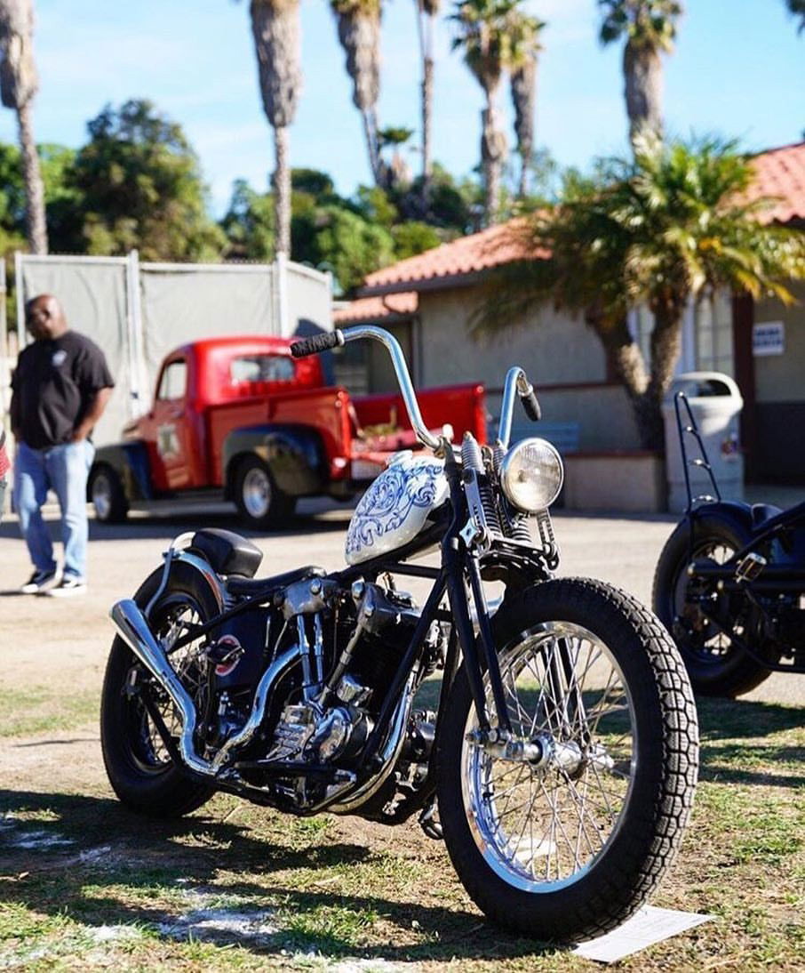 Photo by Onthewater with the username @Onthewater,  June 27, 2018 at 4:49 PM and the text says 'socalchops:

#harleydavidson #knucklehead #chopper from @powerplant Photo from @easyriders_magazine #choppers #socalchops'