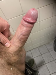 Photo by Berryvanerp with the username @Berryvanerp,  June 12, 2023 at 7:59 AM. The post is about the topic Rate my pussy or dick and the text says 'so what do you think of it? you guys want more?'